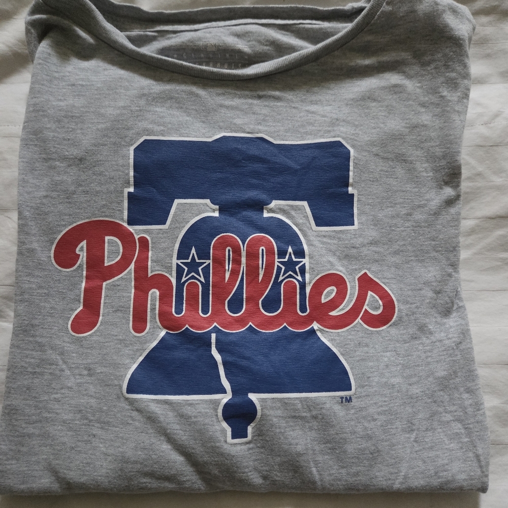 Gray Phillies Logo T-Shirt /MLB/Coors Light/unisex